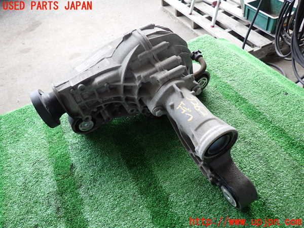 2UPJ-9232624350]ジープ・グランドチェロキー(WK36T)フロントデフ 中古_2