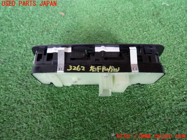 2UPJ-9232626240]ジープ・グランドチェロキー(WK36T)右前パワーウィンドウスイッチ 中古_2