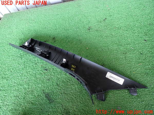 2UPJ-9232627655]ジープ・グランドチェロキー(WK36T)右フロントピラートリム 中古_4