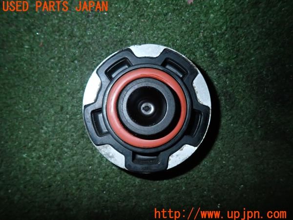 3UPJ=9232630120]フェアレディZ 300ZXツインターボ 2by2 Tバールーフ(GCZ32)前期 NAPOLEX ナポレックス LONZA オイルフィラーキャップ 中古_3