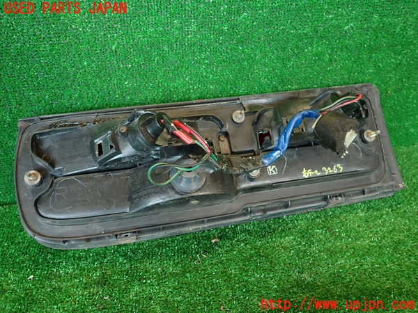 2UPJ-9232631530]フェアレディZ(GCZ32)右テールランプ 中古_3