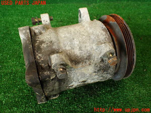 2UPJ-9232636025]フェアレディZ(GCZ32)エアコンコンプレッサー 中古_2
