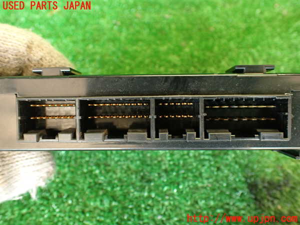 2UPJ-9232636147]フェアレディZ(GCZ32)コンピューター2 (HEATER CONTROL UNIT) 中古_3