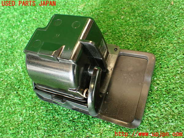 2UPJ-9232637821]フェアレディZ(GCZ32)灰皿1 中古_4