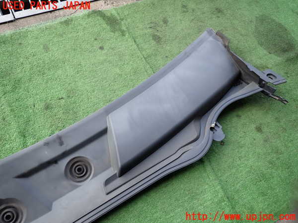 2UPJ-9232641190]ベンツ GLA180 X156(156942)カウルトップ 中古_2