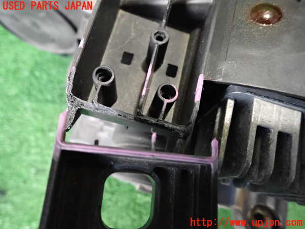 2UPJ-9232641130]ベンツ GLA180 X156(156942)右ヘッドライト HID 中古_2