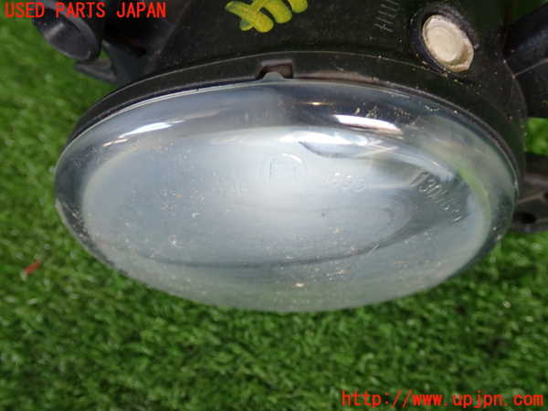 2UPJ-9232641182]ベンツ GLA180 X156(156942)左フォグ 中古_2