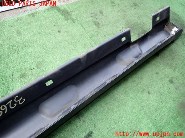 2UPJ-9232641390]ベンツ GLA180 X156(156942)右サイドステップ 中古_4