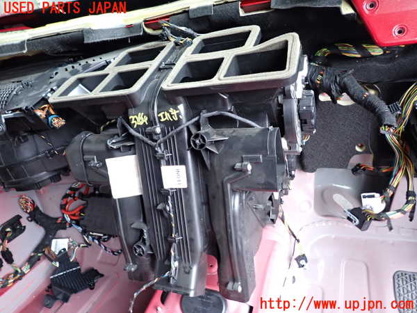 2UPJ-9232646081]ベンツ GLA180 X156(156942)エバポレーター1 中古_2