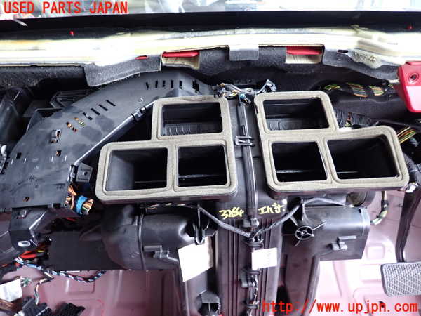 2UPJ-9232646081]ベンツ GLA180 X156(156942)エバポレーター1 中古_3