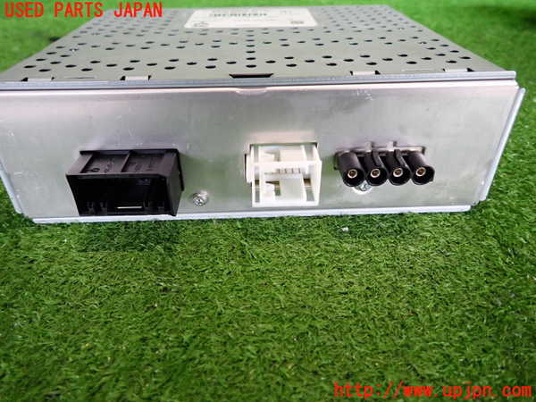 2UPJ-9232646660]ベンツ GLA180 X156(156942)TVチューナー 中古_3