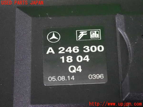 2UPJ-9232646381]ベンツ GLA180 X156(156942)センサー1(アクセルペダル) 中古_4
