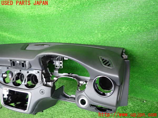 2UPJ-9232647505]ベンツ GLA180 X156(156942)ダッシュボード 中古_2