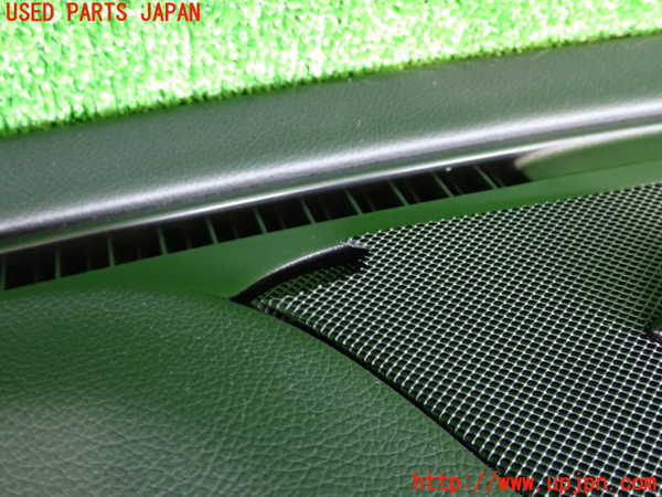 2UPJ-9232647505]ベンツ GLA180 X156(156942)ダッシュボード 中古_4