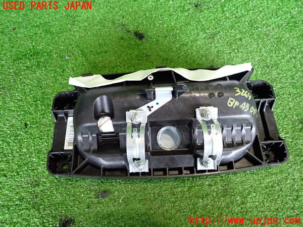 2UPJ-9232647870]ベンツ GLA180 X156(156942)助手席側エアバッグカバー 中古_2