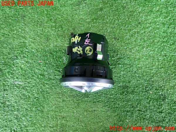 2UPJ-9232647527]ベンツ GLA180 X156(156942)エアコン吹き出し口2 中古_2
