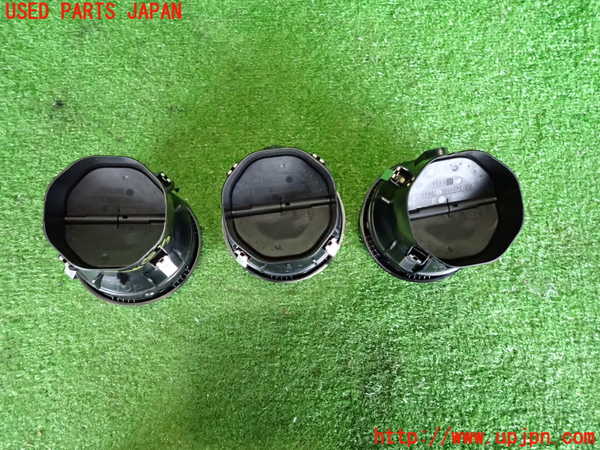 2UPJ-9232647528]ベンツ GLA180 X156(156942)エアコン吹き出し口3 中古_3