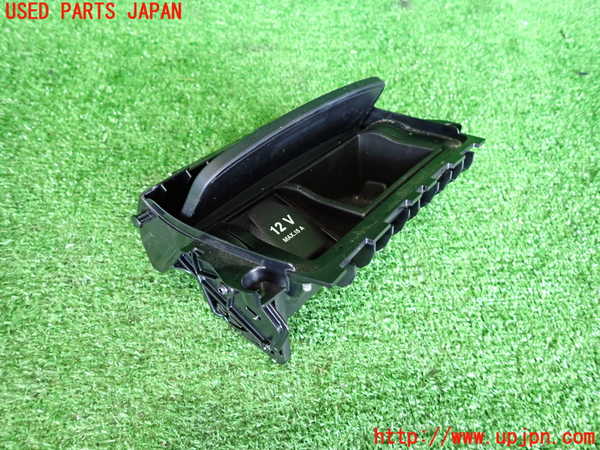 2UPJ-9232647842]ベンツ GLA180 X156(156942)小物入れ2 中古_2