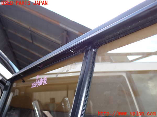 2UPJ-9232651290]ランクル100系(HDJ101K)右後ドア (43R-00073) 中古_4