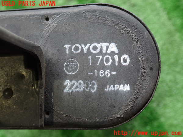 2UPJ-9232652451]ランクル100系(HDJ101K)インタークーラー1 中古_2