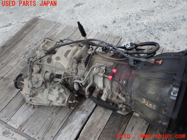 2UPJ-9232653010]ランクル100系(HDJ101K)ミッション AT 1HD-FTE 4WD 中古_3