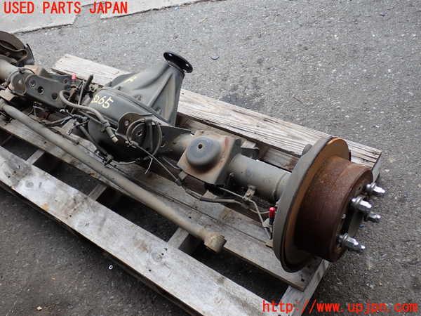 2UPJ-9232654400]ランクル100系(HDJ101K)リアデフホーシング 中古_2