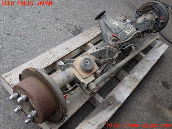 2UPJ-9232654400]ランクル100系(HDJ101K)リアデフホーシング 中古_3