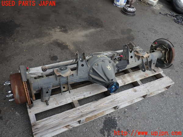 2UPJ-9232654400]ランクル100系(HDJ101K)リアデフホーシング 中古_4