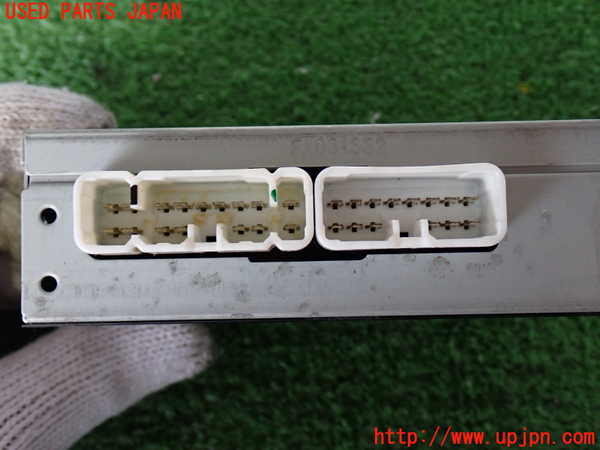 2UPJ-9232656525]ランクル100系(HDJ101K)アンプ 中古_2
