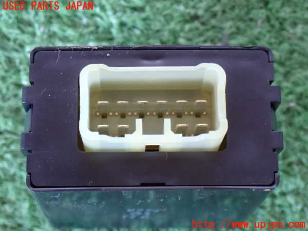 2UPJ-9232656115]ランクル100系(HDJ101K)ミッションコンピューター 中古_2