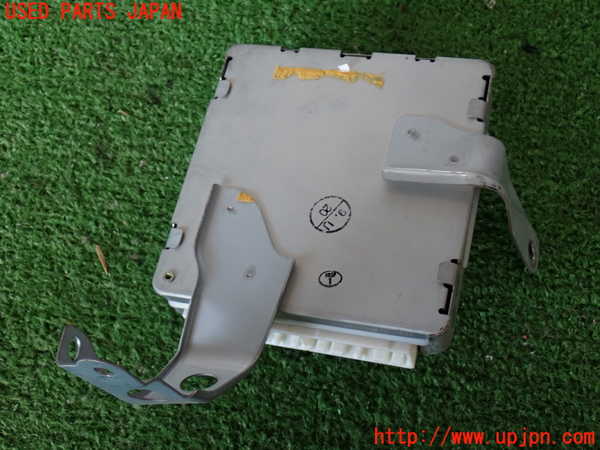 2UPJ-9232656125]ランクル100系(HDJ101K)ABSコンピューター 中古_3
