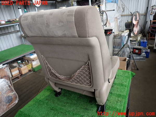 2UPJ-9232657065]ランクル100系(HDJ101K)助手席シート 中古_4