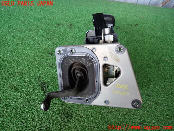 2UPJ-9232657555]ランクル100系(HDJ101K)ATシフトレバー 中古_4