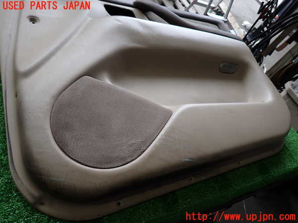 2UPJ-9232651234]ランクル100系(HDJ101K)右前ドア内張り 中古_2