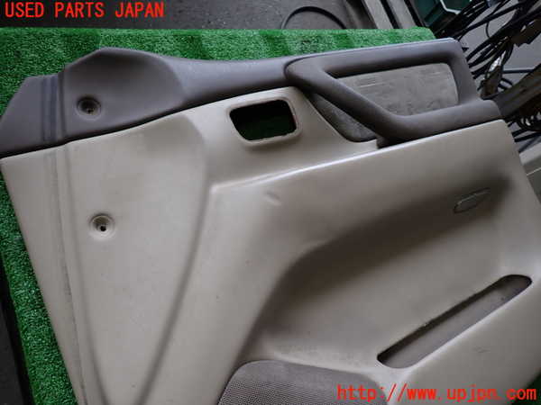 2UPJ-9232651234]ランクル100系(HDJ101K)右前ドア内張り 中古_3