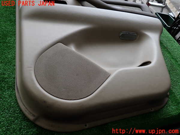 2UPJ-9232651294]ランクル100系(HDJ101K)右後ドア内張り 中古_2