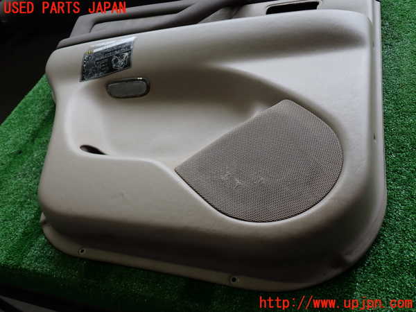 2UPJ-9232651324]ランクル100系(HDJ101K)左後ドア内張り 中古_2