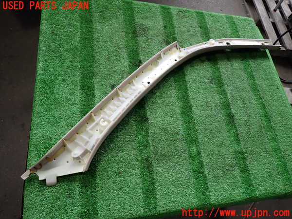 2UPJ-9232657660]ランクル100系(HDJ101K)左フロントピラートリム 中古_4