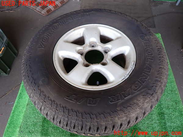 2UPJ-9232659601]ランクル100系(HDJ101K)スペアタイヤ1 中古_2