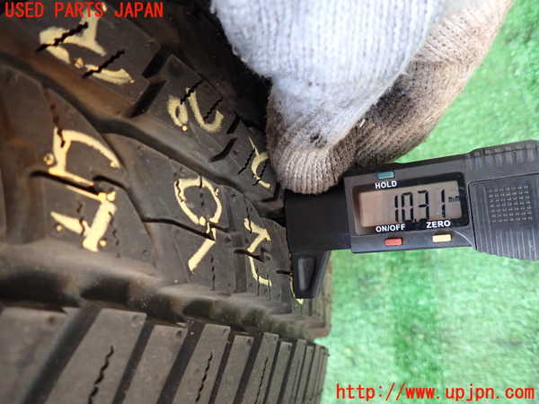 2UPJ-9232659601]ランクル100系(HDJ101K)スペアタイヤ1 中古_4