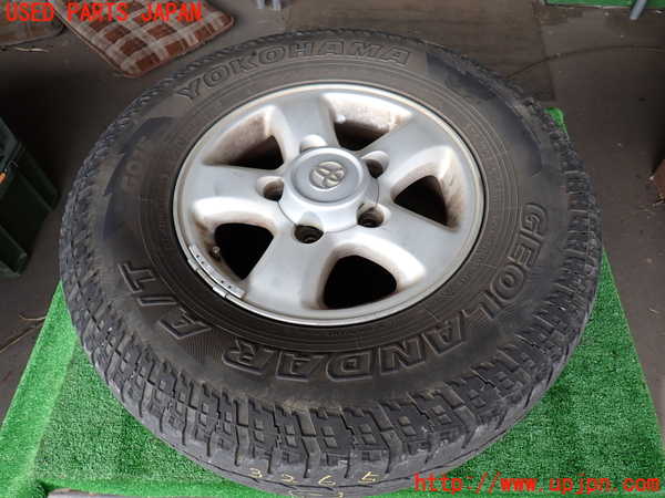 2UPJ-9232659033]ランクル100系(HDJ101K)タイヤ　ホイール　1本③ 275/70R16 中古_2