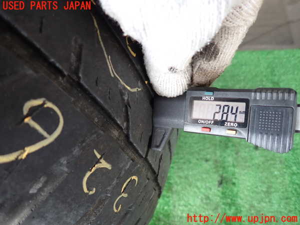 2UPJ-9232659033]ランクル100系(HDJ101K)タイヤ　ホイール　1本③ 275/70R16 中古_4