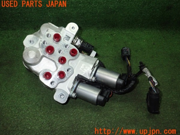3UPJ=9232660112]BMW 640i クーペ(LW30C F13)純正 6775258 ダイナミック ドライブ コントロール バルブ 中古_3