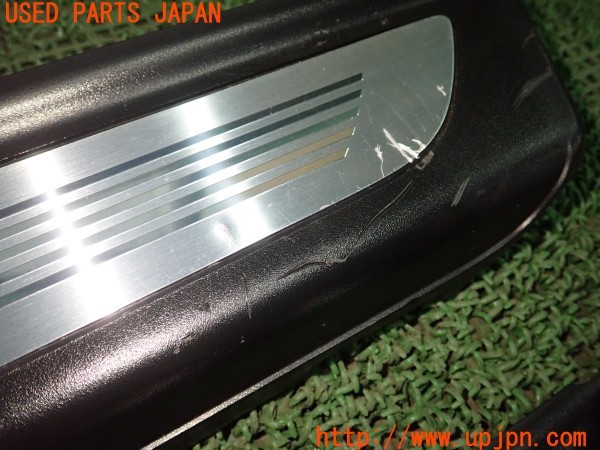 3UPJ=9232660616]BMW 640i クーペ(LW30C F13)純正 5147 8 051 705 03 スカッフプレート 中古_2