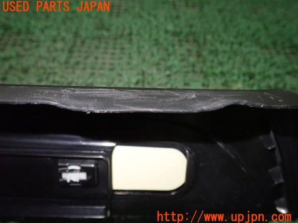3UPJ=9232660616]BMW 640i クーペ(LW30C F13)純正 5147 8 051 705 03 スカッフプレート 中古_4