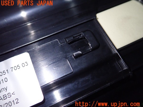 3UPJ=9232660616]BMW 640i クーペ(LW30C F13)純正 5147 8 051 705 03 スカッフプレート 中古_5