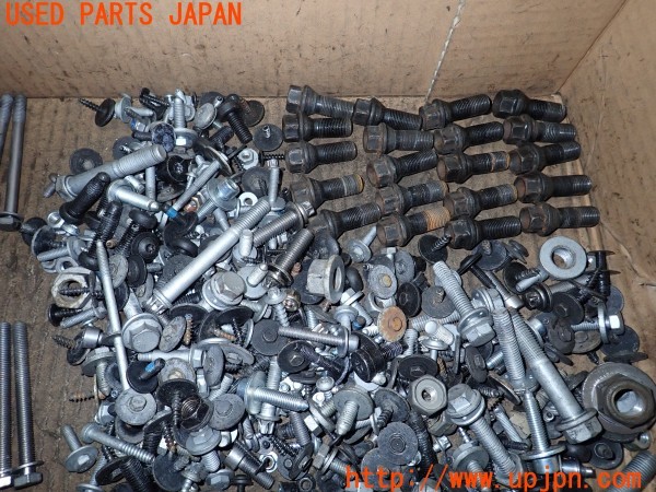 3UPJ=9232660720]BMW 640i クーペ(LW30C F13)ネジ・ナット・ステー類 セット ジャンク_4