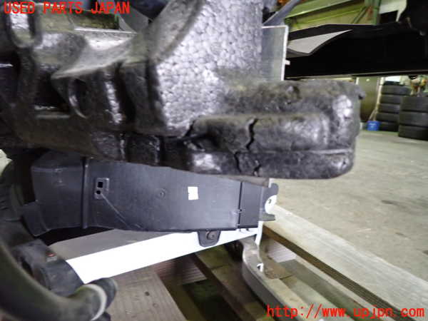 1UPJ-9232661041]BMW 640i クーペ(LW30C F13)コアサポート 中古_2