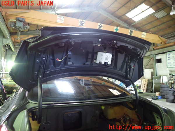 1UPJ-9232661500]BMW 640i クーペ(LW30C F13)トランク 中古_4
