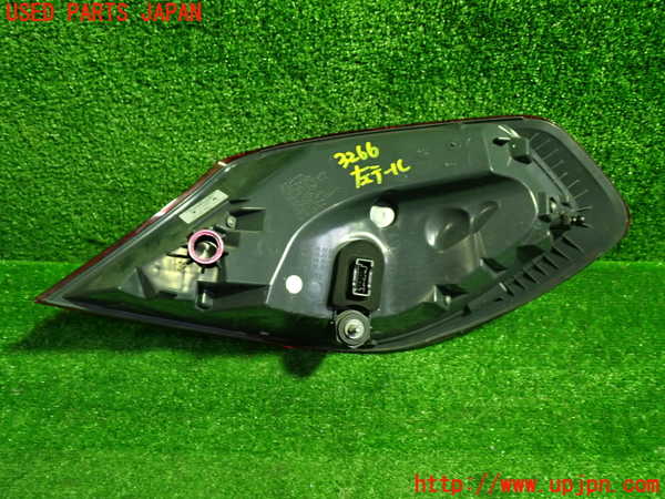 1UPJ-9232661536]BMW 640i クーペ(LW30C F13)左テールランプ 中古_3